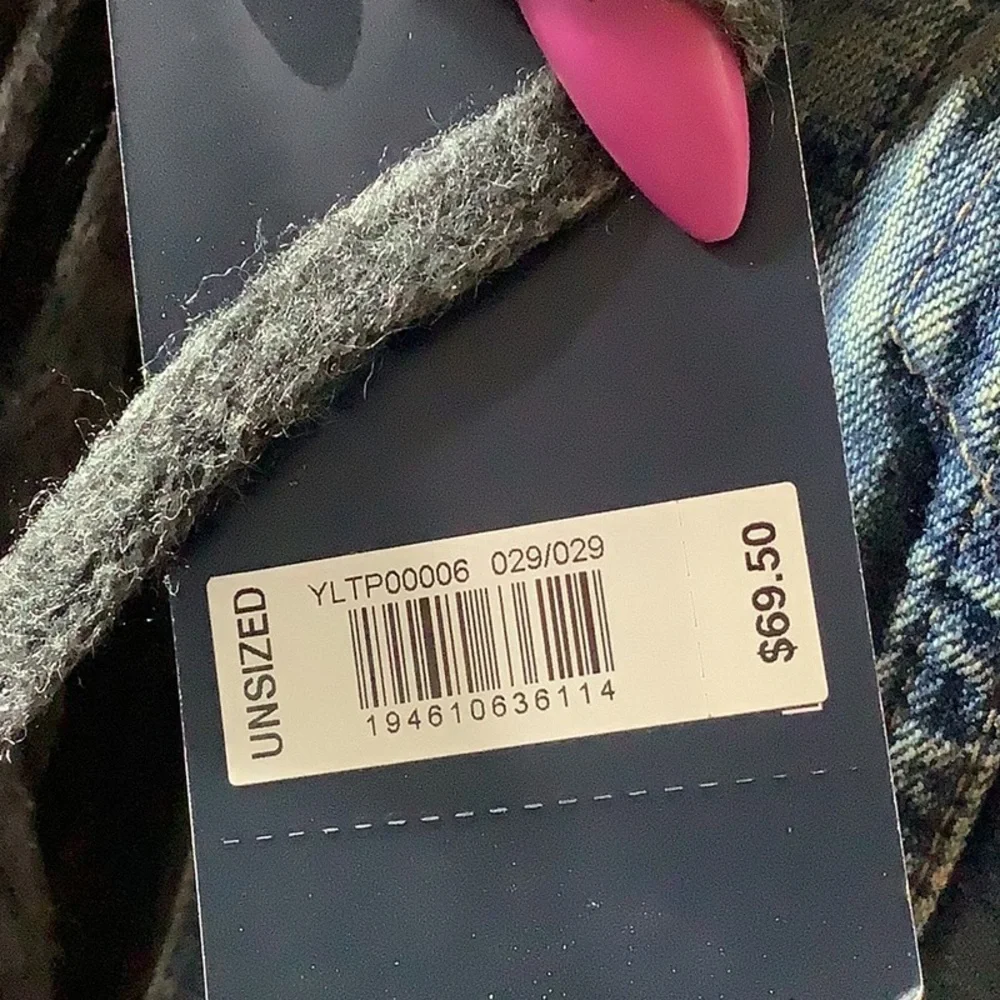 Lucky Brand 72” tag sexy
